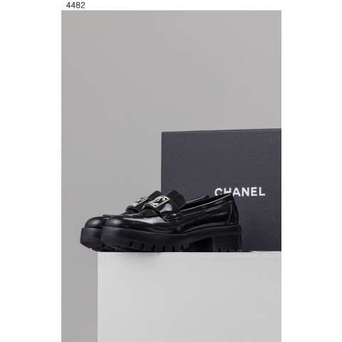 샤* [Chanel] 수입고급 로퍼 카프스킨, 메탈 블랙