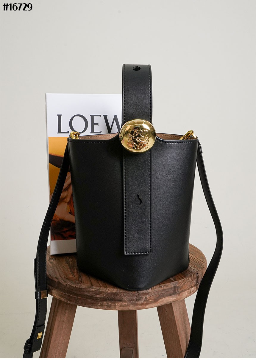 [LOEWE] 로** 미니 페블 버킷백 16729